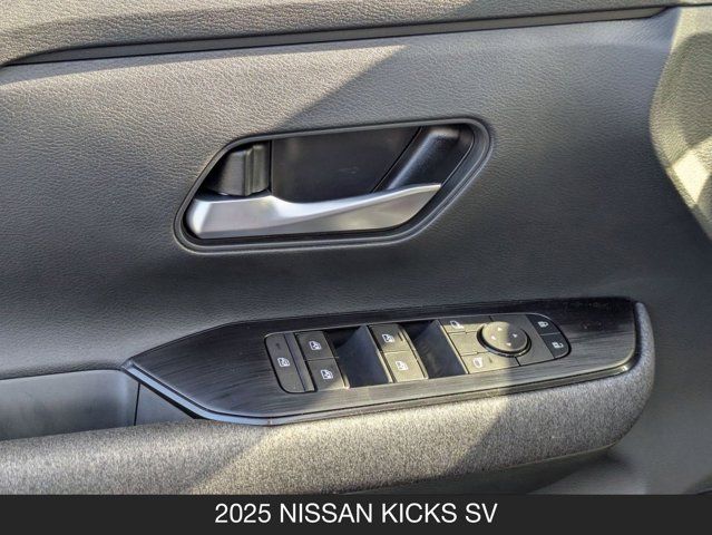 2025 Nissan Kicks SV 2025 Nissan Kicks SV