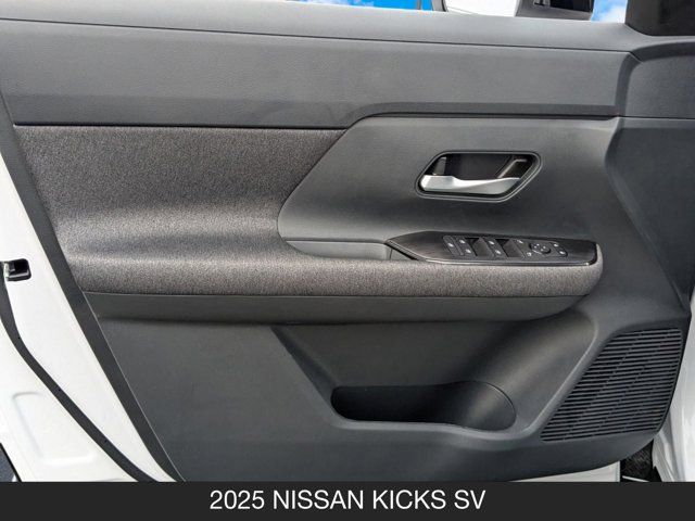 2025 Nissan Kicks SV 2025 Nissan Kicks SV