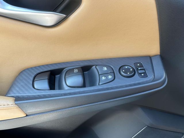 2025 Nissan Kicks SV AWD