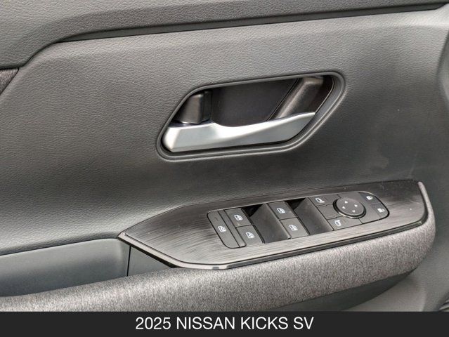 2025 Nissan Kicks SV 2025 Nissan Kicks SV