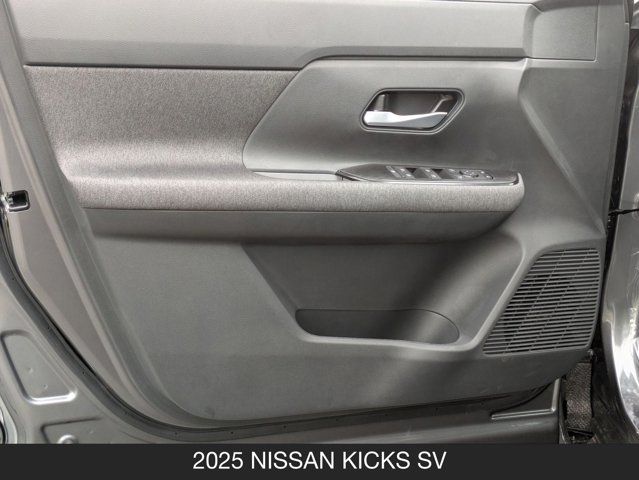 2025 Nissan Kicks SV 2025 Nissan Kicks SV