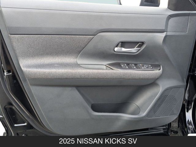 2025 Nissan Kicks SV