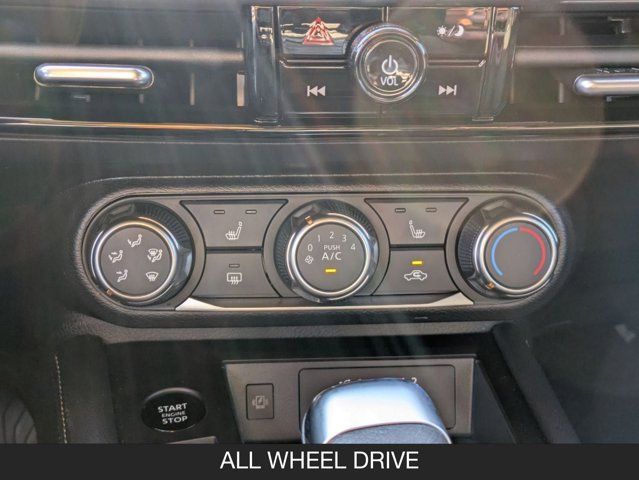 2025 Nissan Kicks SV 2025 Nissan Kicks SV