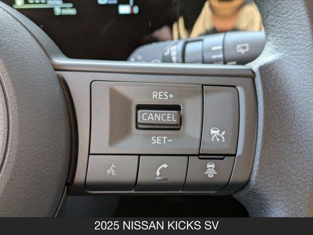 2025 Nissan Kicks SV