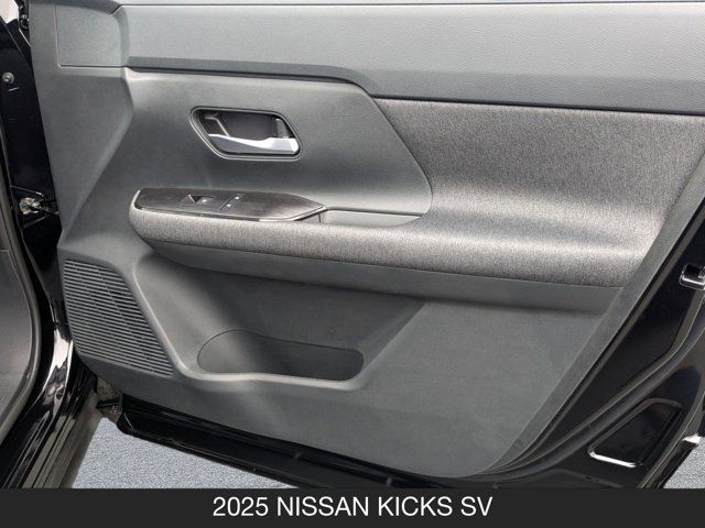 2025 Nissan Kicks SV 2025 Nissan Kicks SV