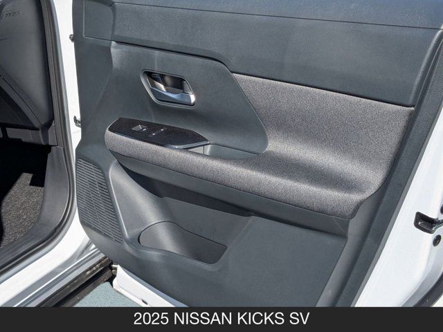 2025 Nissan Kicks SV 2025 Nissan Kicks SV