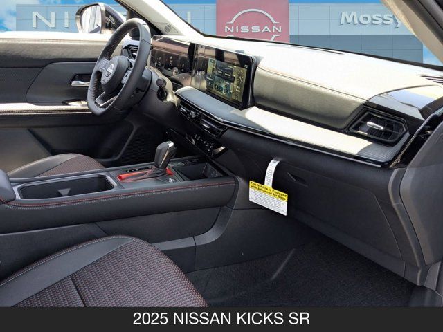 2025 Nissan Kicks SR 2025 Nissan Kicks SR
