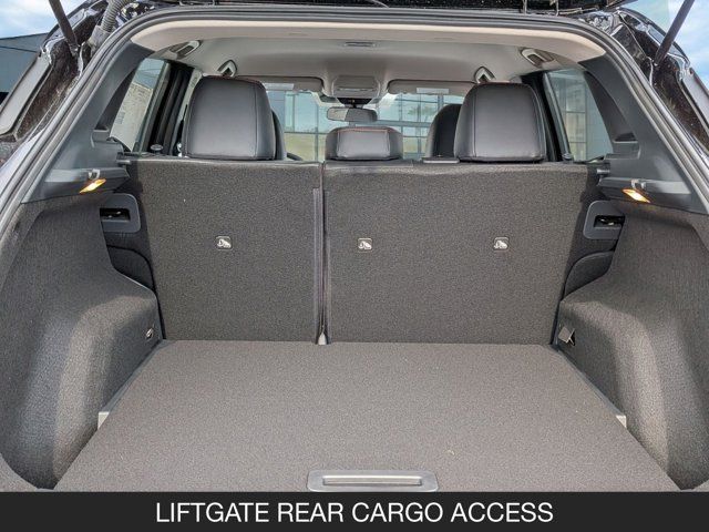 2025 Nissan Kicks SR 2025 Nissan Kicks SR