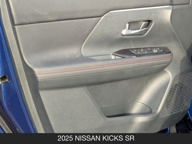 2025 Nissan Kicks SR 2025 Nissan Kicks SR