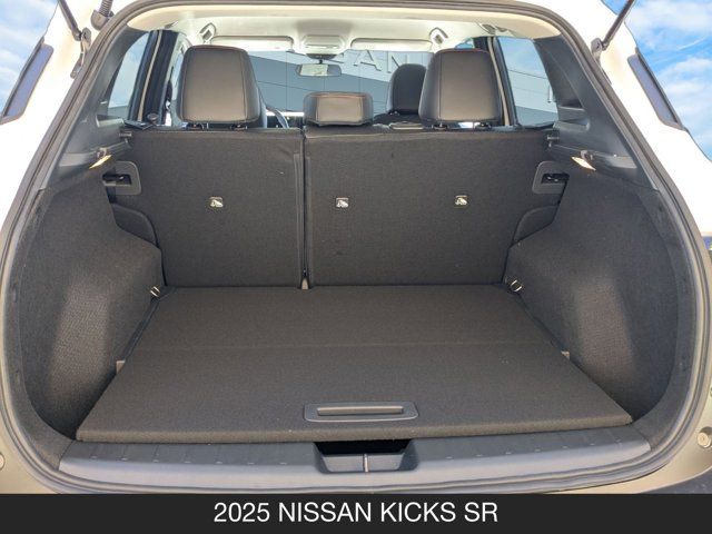 2025 Nissan Kicks SR 2025 Nissan Kicks SR