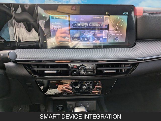 2025 Nissan Kicks SR 2025 Nissan Kicks SR