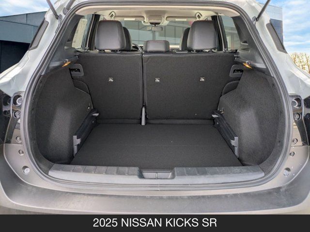 2025 Nissan Kicks SR 2025 Nissan Kicks SR