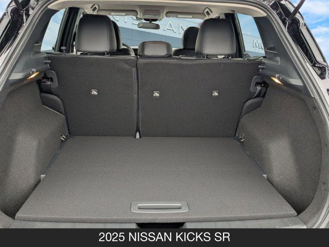 2025 Nissan Kicks SR 2025 Nissan Kicks SR
