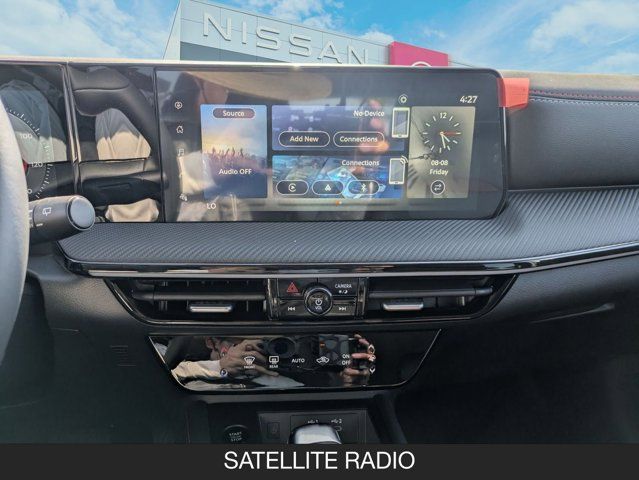 2025 Nissan Kicks SR 2025 Nissan Kicks SR