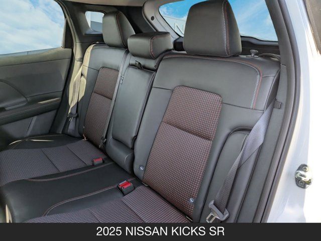 2025 Nissan Kicks SR 2025 Nissan Kicks SR