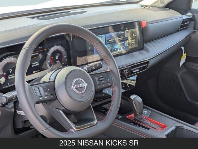 2025 Nissan Kicks SR
