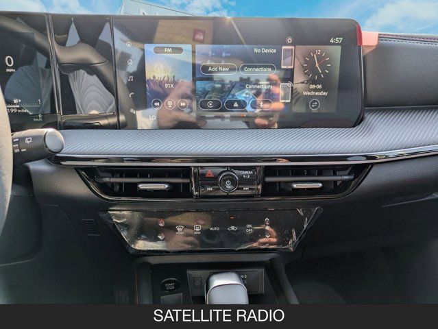 2025 Nissan Kicks SR 2025 Nissan Kicks SR