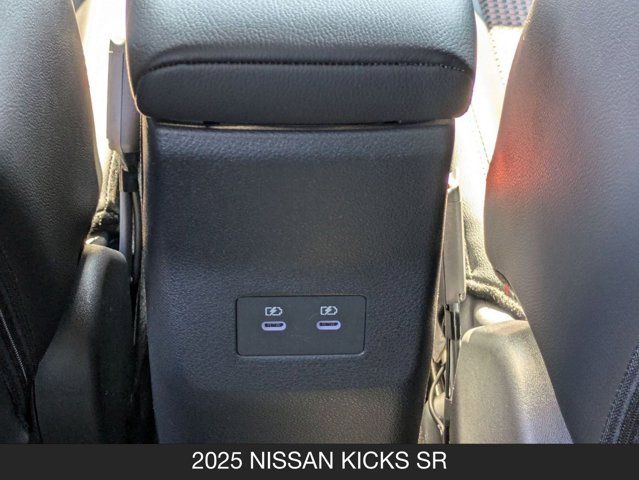 2025 Nissan Kicks SR 2025 Nissan Kicks SR