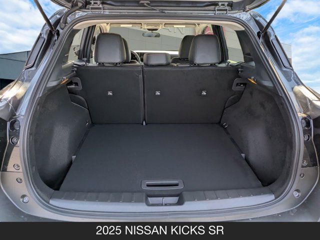 2025 Nissan Kicks SR 2025 Nissan Kicks SR