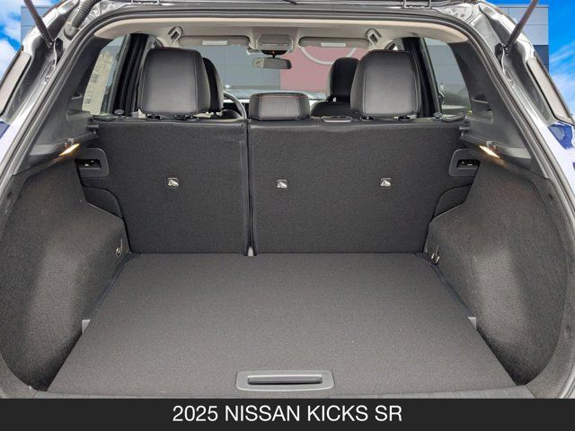 2025 Nissan Kicks SR 2025 Nissan Kicks SR