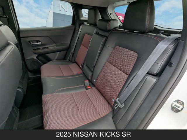2025 Nissan Kicks SR 2025 Nissan Kicks SR