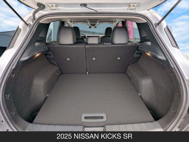 2025 Nissan Kicks SR 2025 Nissan Kicks SR