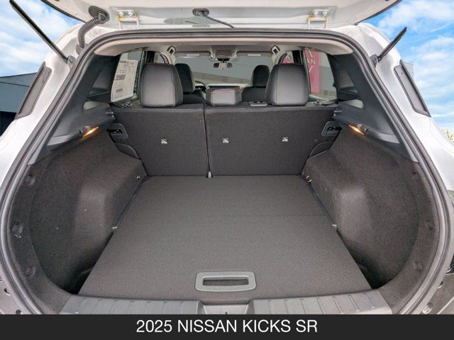 2025 Nissan Kicks SR 2025 Nissan Kicks SR