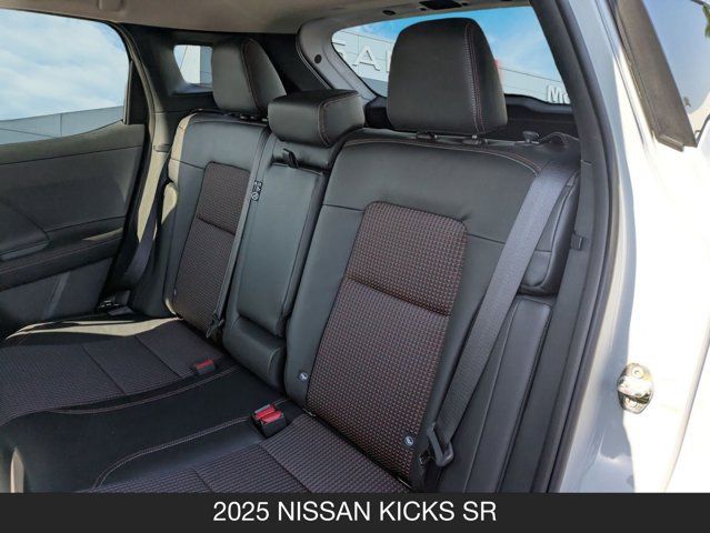 2025 Nissan Kicks SR 2025 Nissan Kicks SR