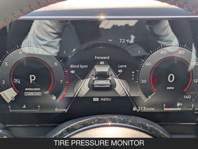 2025 Nissan Kicks SR 2025 Nissan Kicks SR