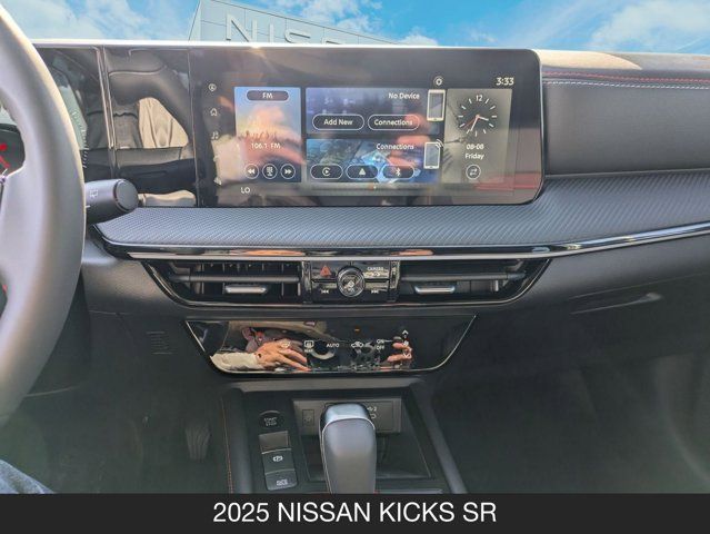 2025 Nissan Kicks SR 2025 Nissan Kicks SR