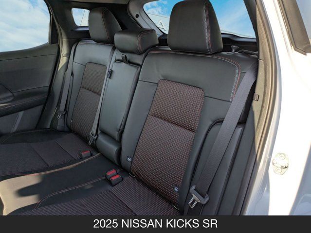 2025 Nissan Kicks SR 2025 Nissan Kicks SR