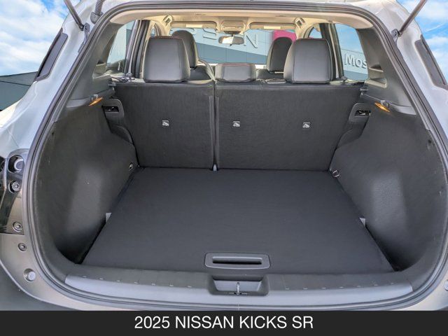 2025 Nissan Kicks SR 2025 Nissan Kicks SR