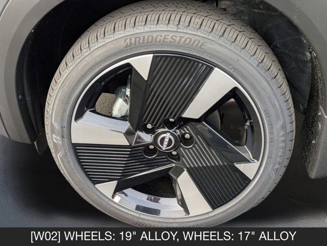 2025 Nissan Kicks SR 2025 Nissan Kicks SR