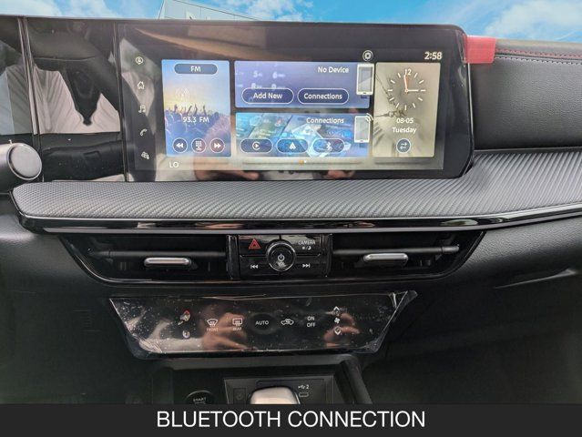 2025 Nissan Kicks SR 2025 Nissan Kicks SR