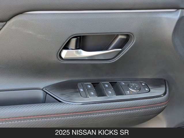 2025 Nissan Kicks SR 2025 Nissan Kicks SR