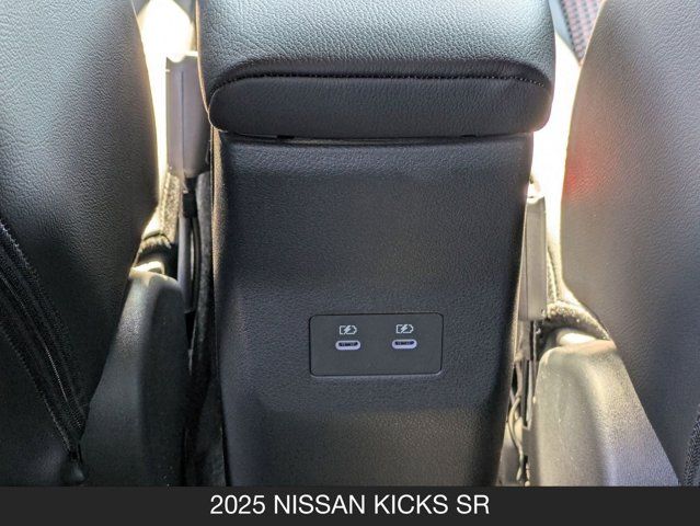 2025 Nissan Kicks SR 2025 Nissan Kicks SR