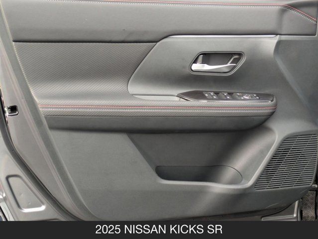 2025 Nissan Kicks SR 2025 Nissan Kicks SR