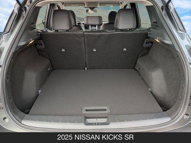 2025 Nissan Kicks SR 2025 Nissan Kicks SR