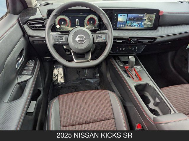 2025 Nissan Kicks SR 2025 Nissan Kicks SR