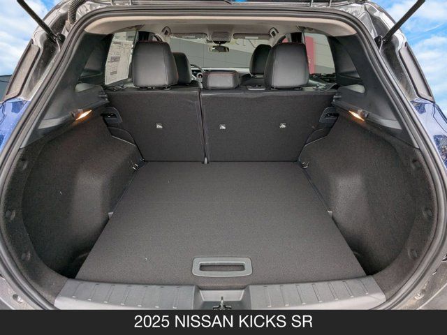 2025 Nissan Kicks SR 2025 Nissan Kicks SR