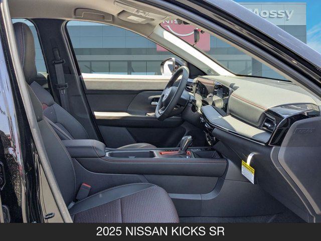 2025 Nissan Kicks SR 2025 Nissan Kicks SR