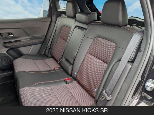 2025 Nissan Kicks SR 2025 Nissan Kicks SR
