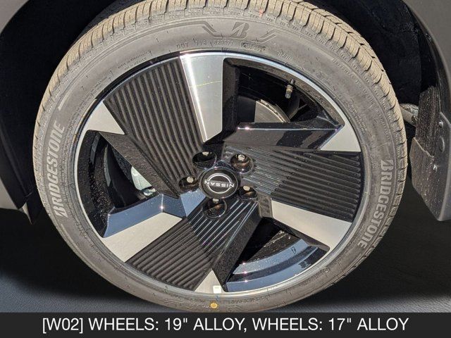 2025 Nissan Kicks SR 2025 Nissan Kicks SR