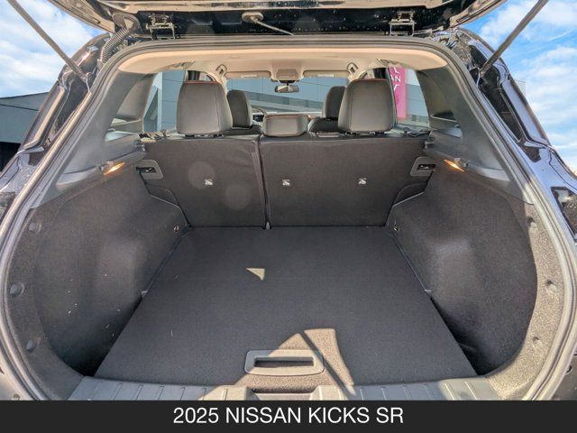 2025 Nissan Kicks SR 2025 Nissan Kicks SR
