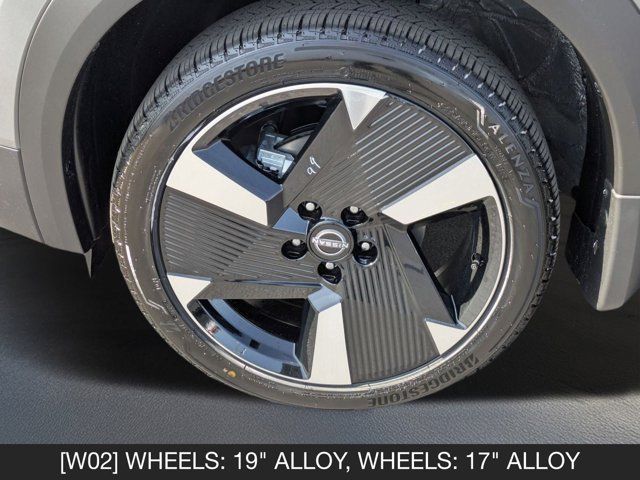 2025 Nissan Kicks SR 2025 Nissan Kicks SR