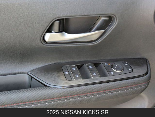 2025 Nissan Kicks SR 2025 Nissan Kicks SR