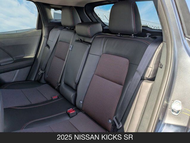 2025 Nissan Kicks SR 2025 Nissan Kicks SR