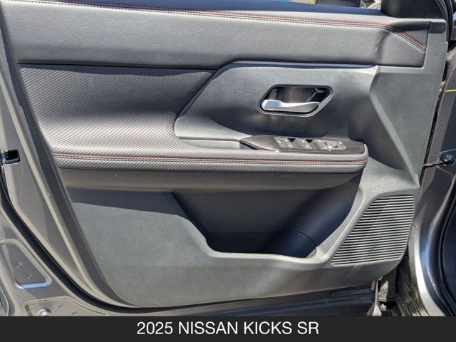 2025 Nissan Kicks SR 2025 Nissan Kicks SR