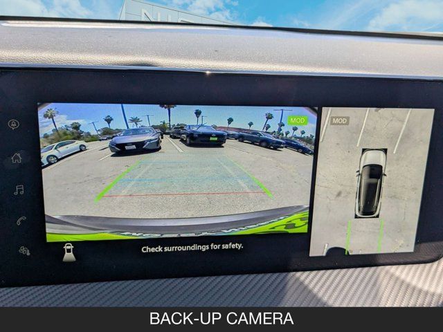 2025 Nissan Kicks SR 2025 Nissan Kicks SR