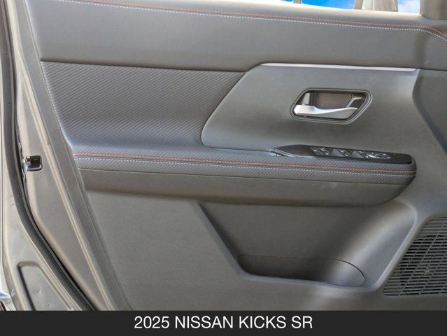 2025 Nissan Kicks SR 2025 Nissan Kicks SR